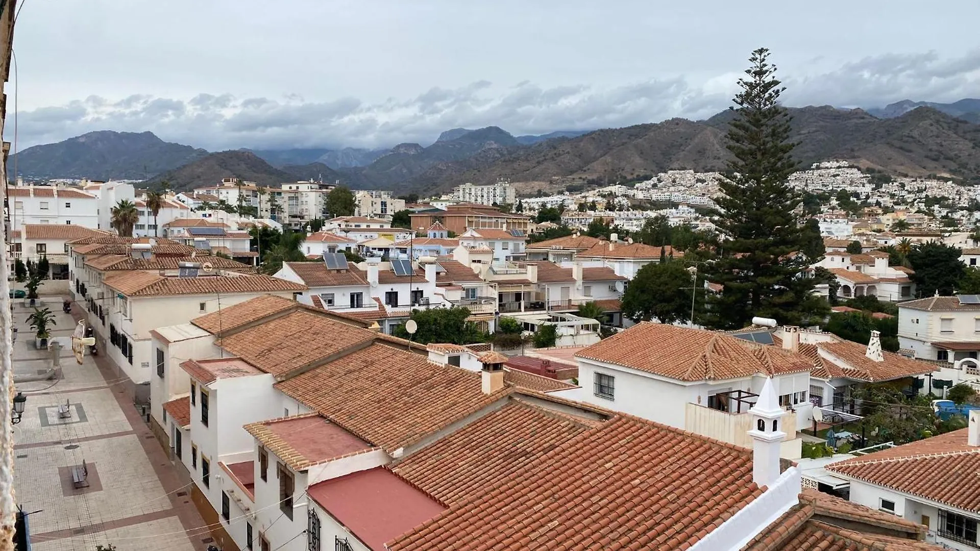 Las Flores Apartment Nerja Spagna