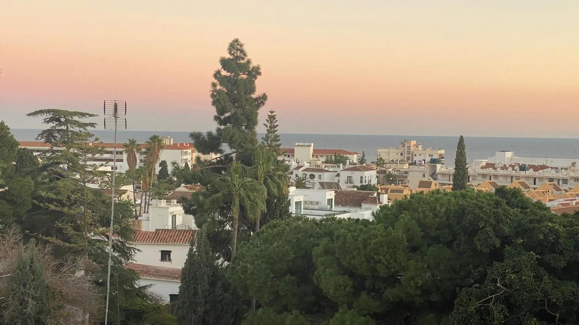 Las Flores Apartment Nerja 0*,  Spagna